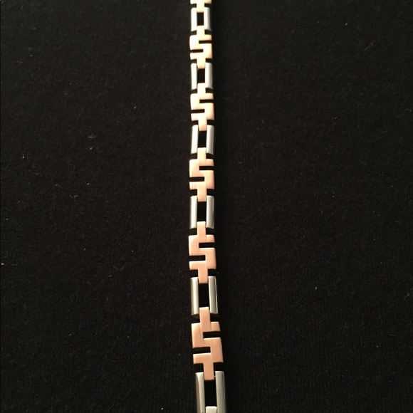 🎊🎉HOST PICK🎉🎊 Brand New, “$” Link Bracelet - Picture 2 of 2